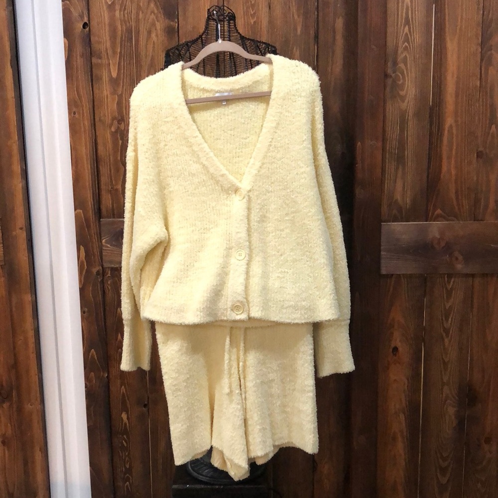 Danielle Bernstein knit short set